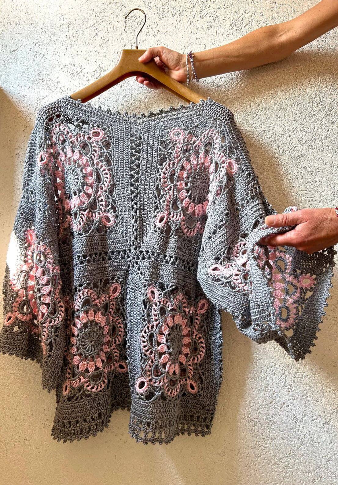 CROCHET GRANNY SQUARE SWEATER | Crochet Pattern